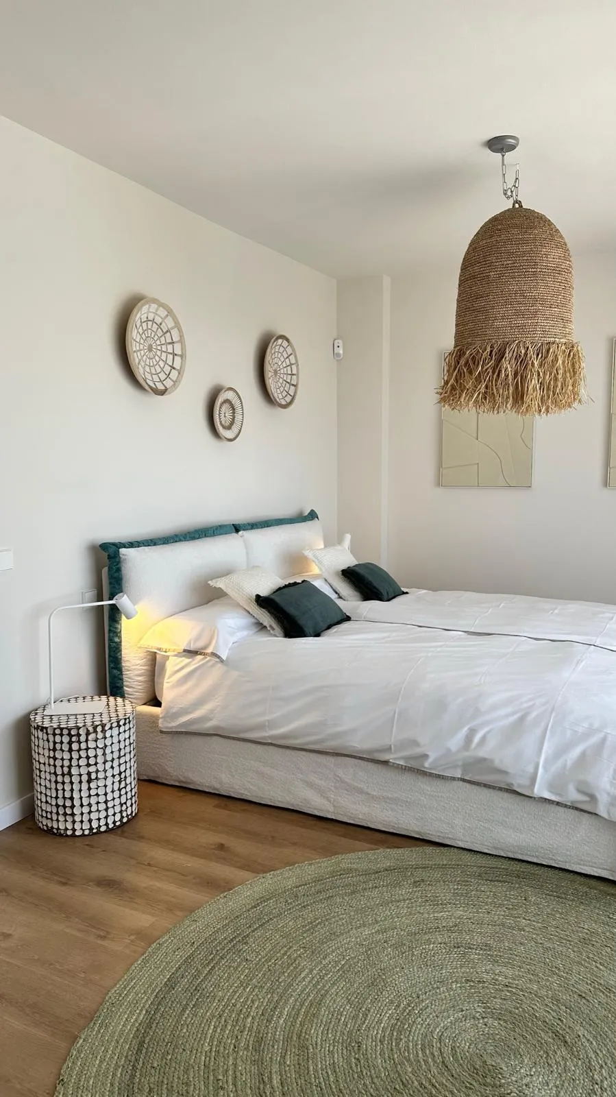 WhatsApp Image 2025-11-28 at 12.52.34 (2)