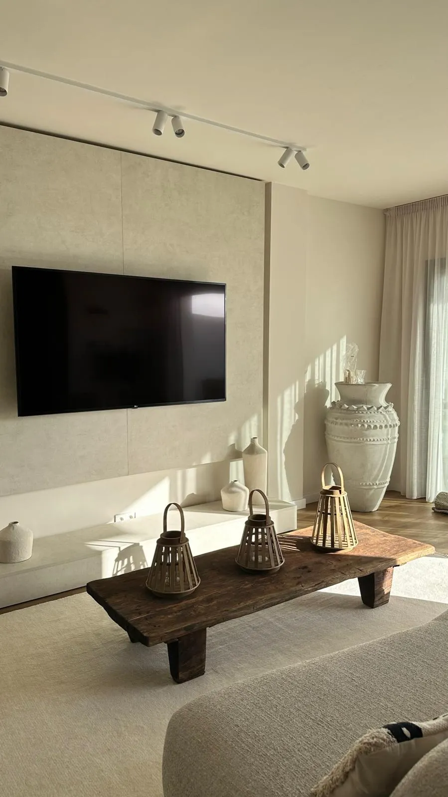 WhatsApp Image 2025-11-28 at 12.52.35