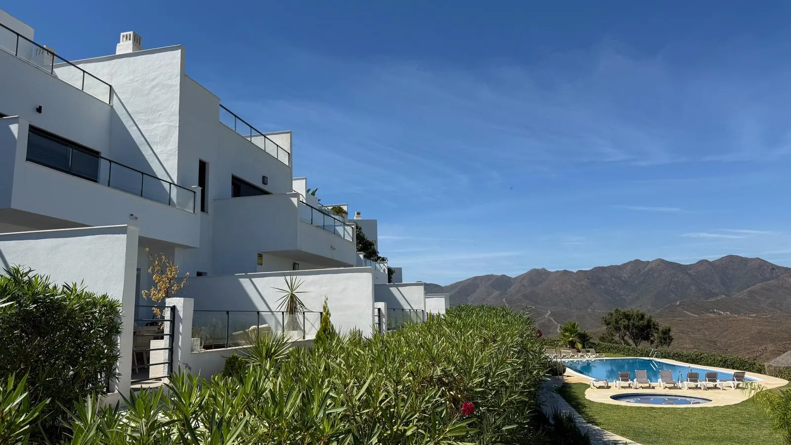 WhatsApp Image 2025-11-28 at 12.52.37 (6)